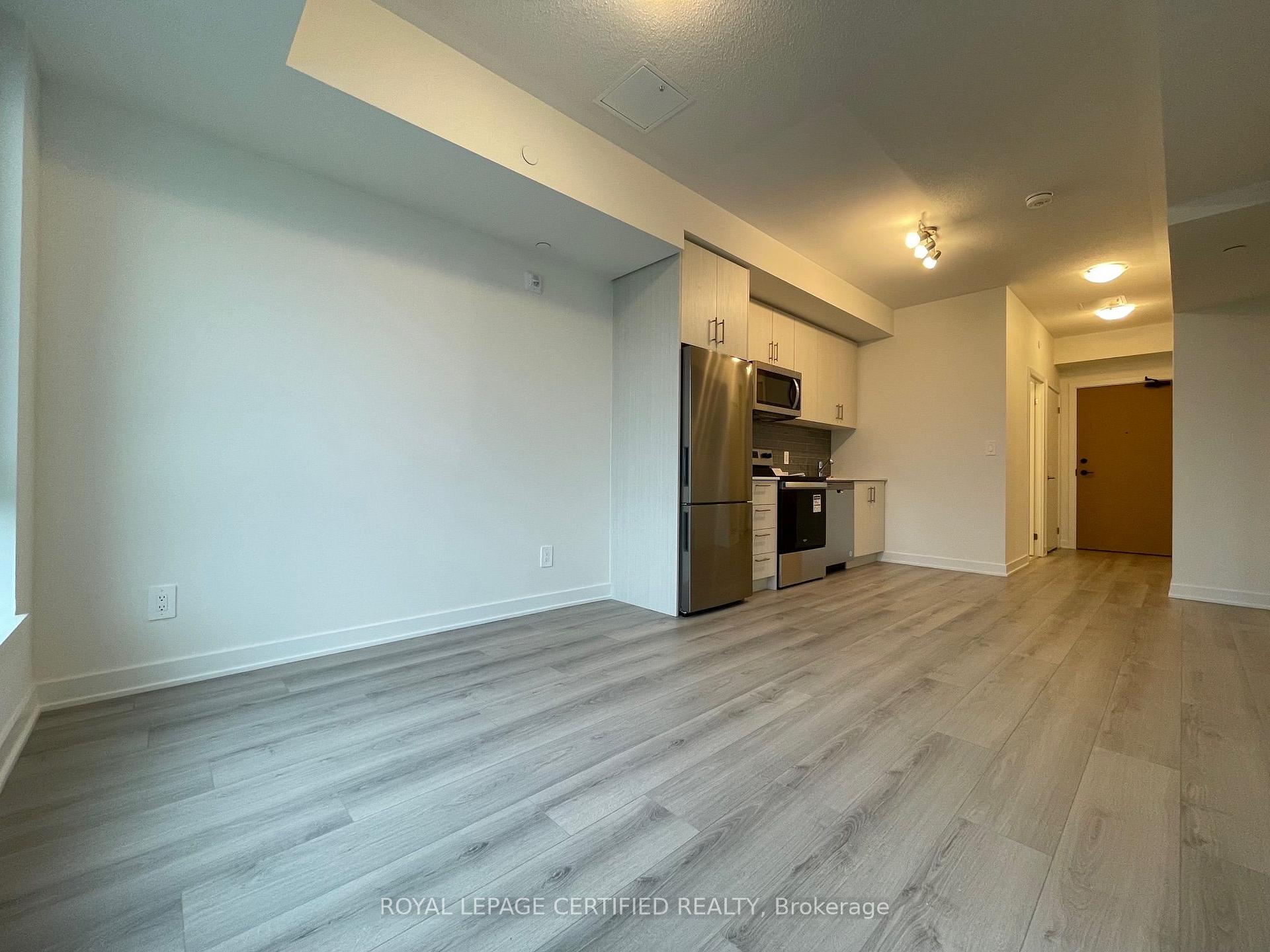 Photo 5 of Unit 611, 1440 Clarriage Court, Milton, Ford — HOMEH
