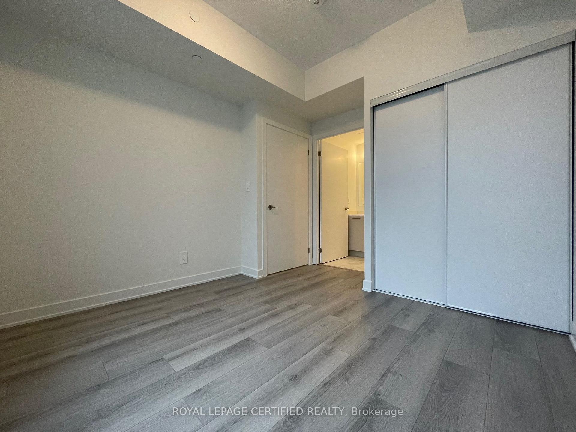 Photo 11 of Unit 611, 1440 Clarriage Court, Milton, Ford — HOMEH