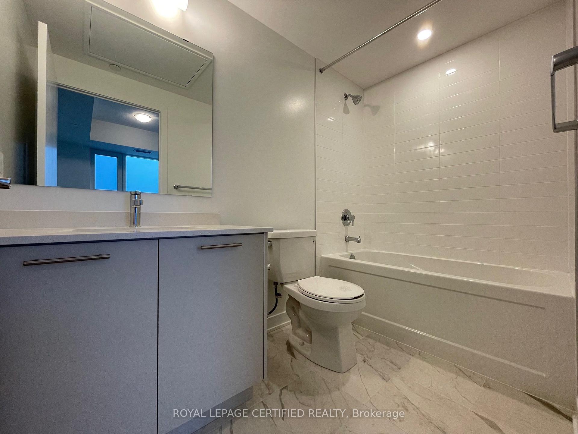 Photo 12 of Unit 611, 1440 Clarriage Court, Milton, Ford — HOMEH