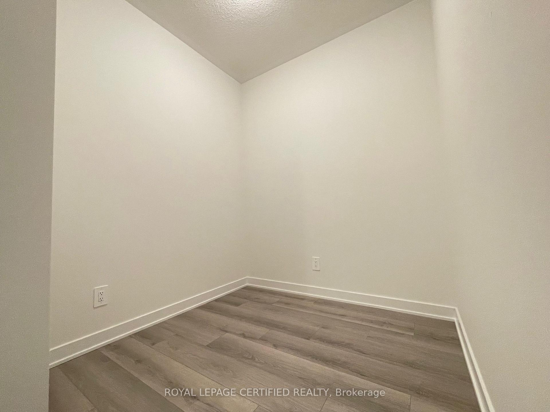 Photo 13 of Unit 611, 1440 Clarriage Court, Milton, Ford — HOMEH