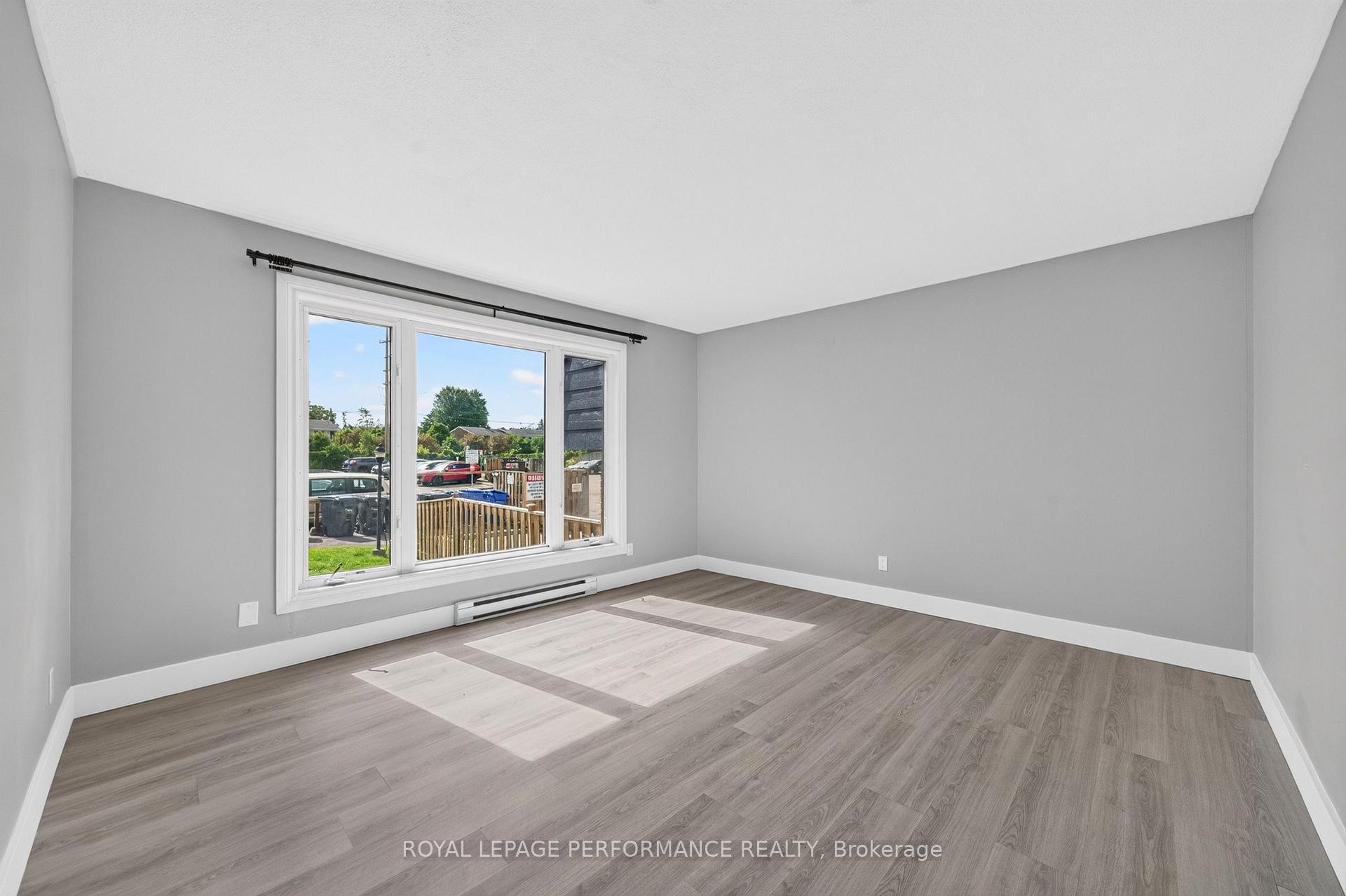 Photo 3 of Unit 67, 2610 Draper Avenue, Ottawa, Redwood Park — HOMEH