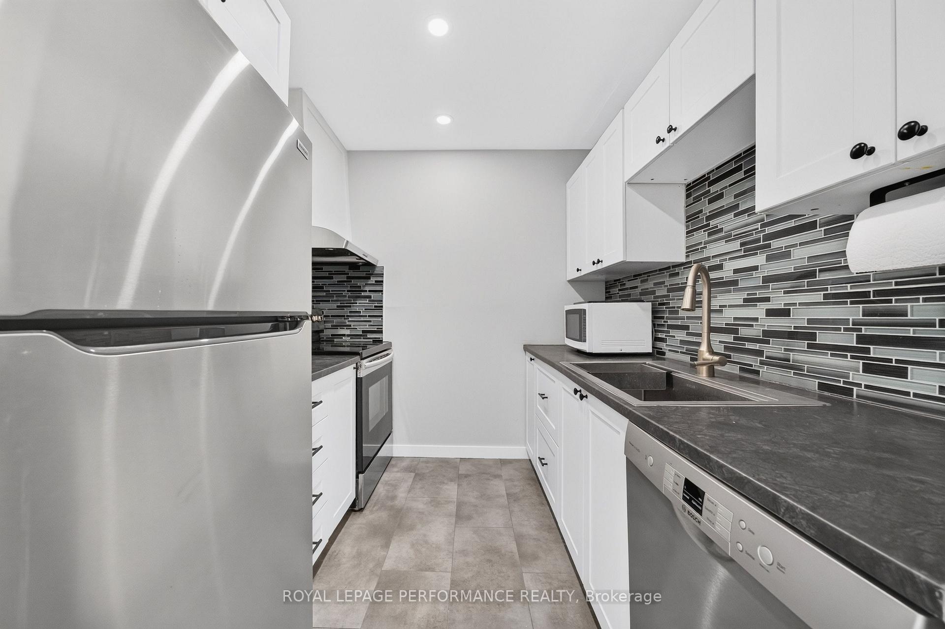Photo 8 of Unit 67, 2610 Draper Avenue, Ottawa, Redwood Park — HOMEH