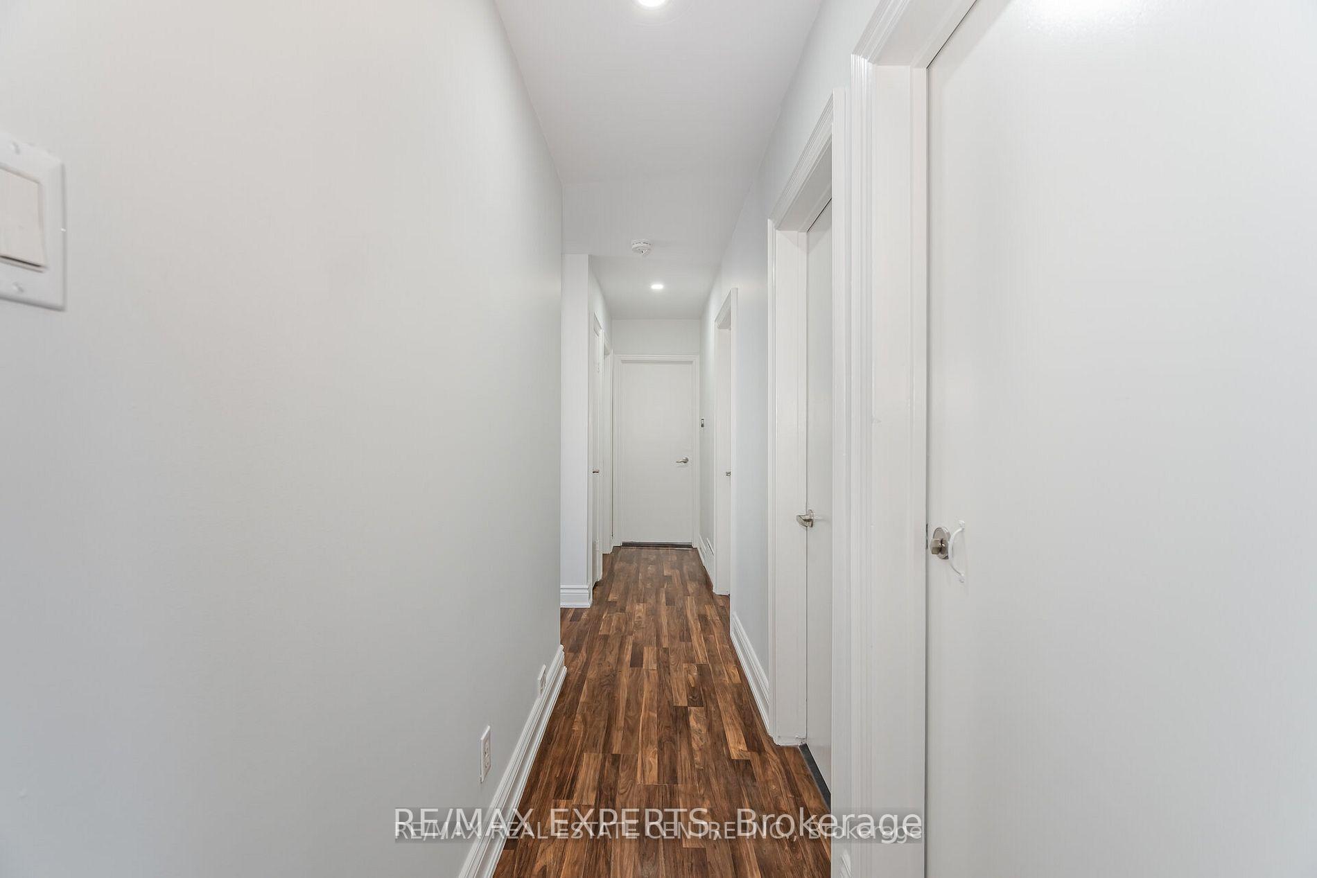 Photo 14 of 35 Edgemont Drive, Brampton, Brampton North — HOMEH