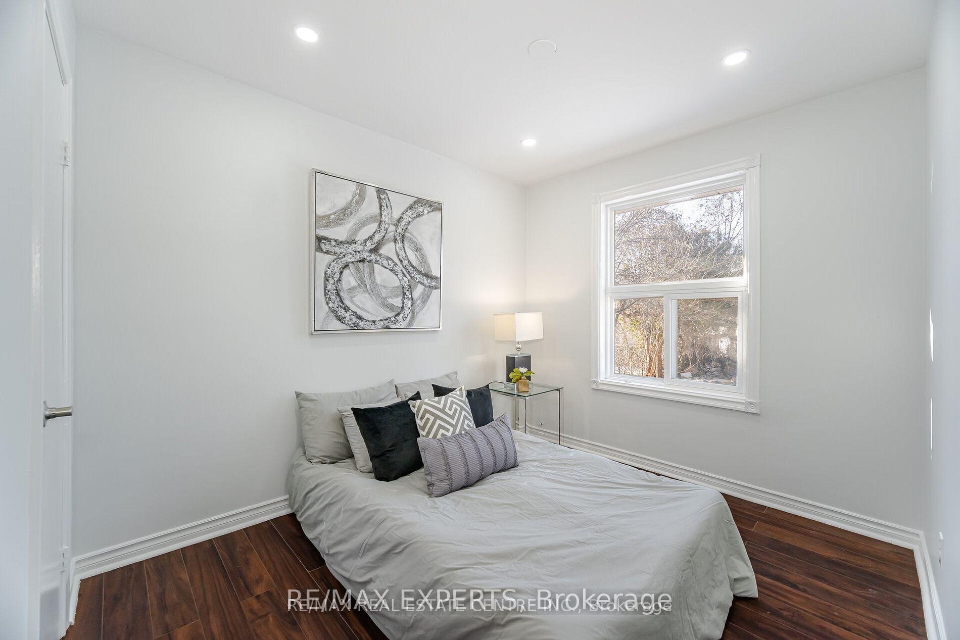 Photo 18 of 35 Edgemont Drive, Brampton, Brampton North — HOMEH