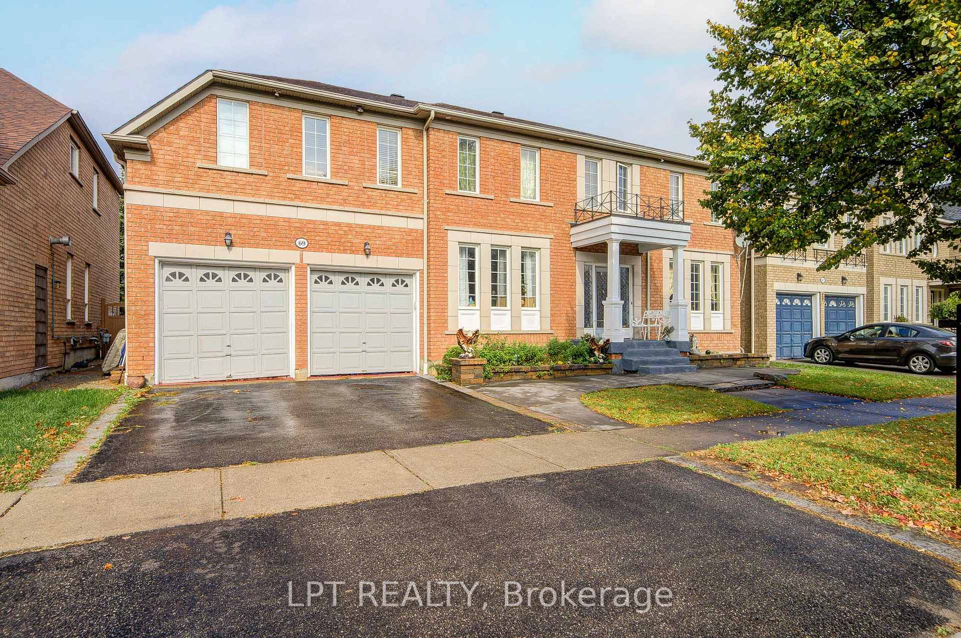 Photo 2 of 69 Westacott Crescent, Ajax, Northwest Ajax — HOMEH