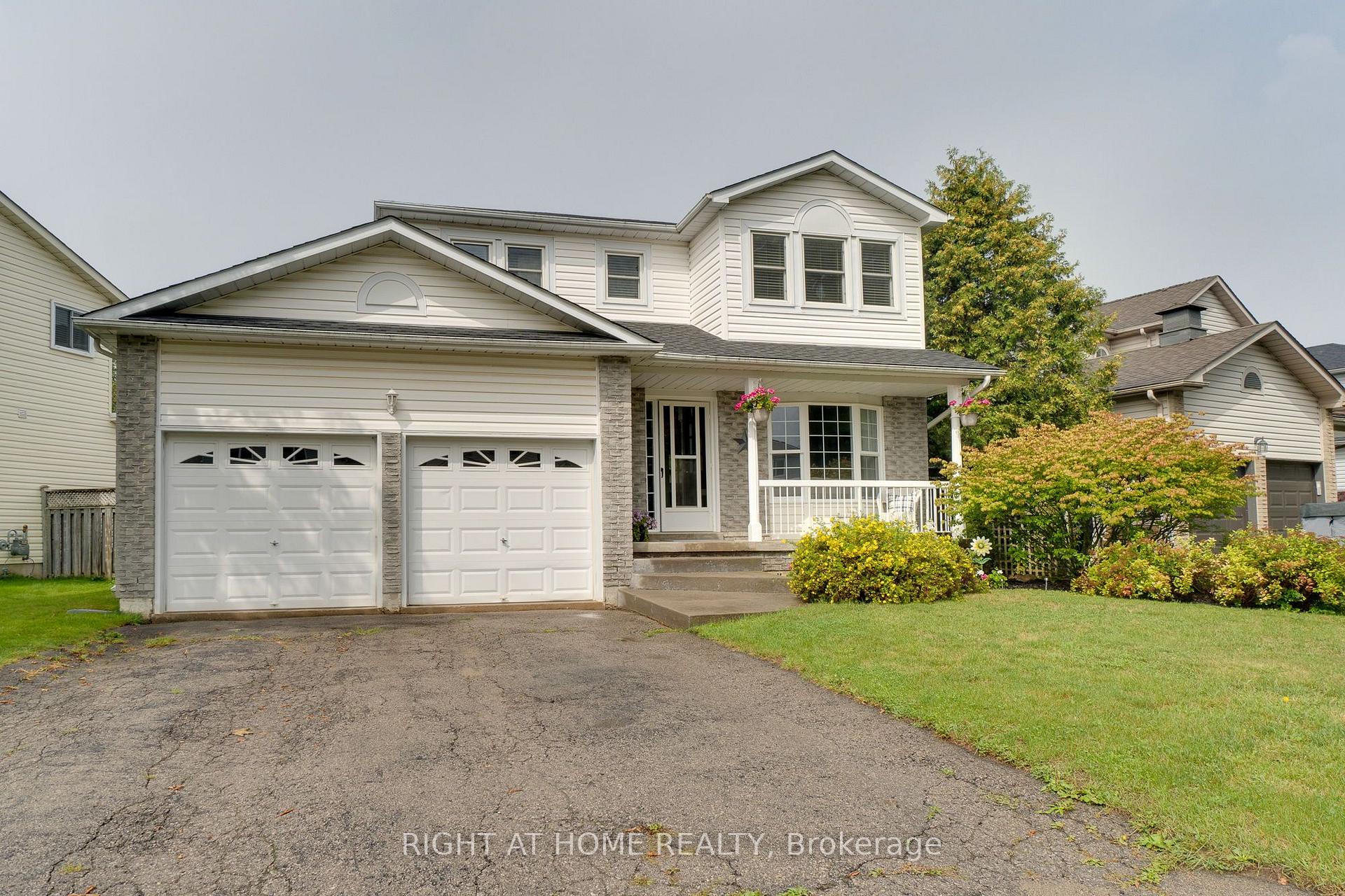 Photo of 234 Philip Court W