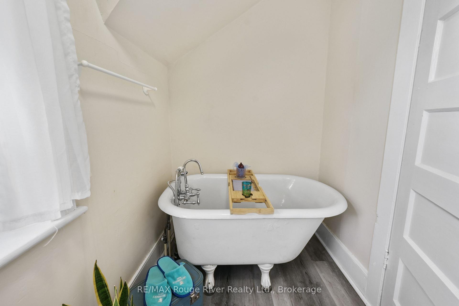 Photo 39 of 27 Buck Street, Cobourg — HOMEH