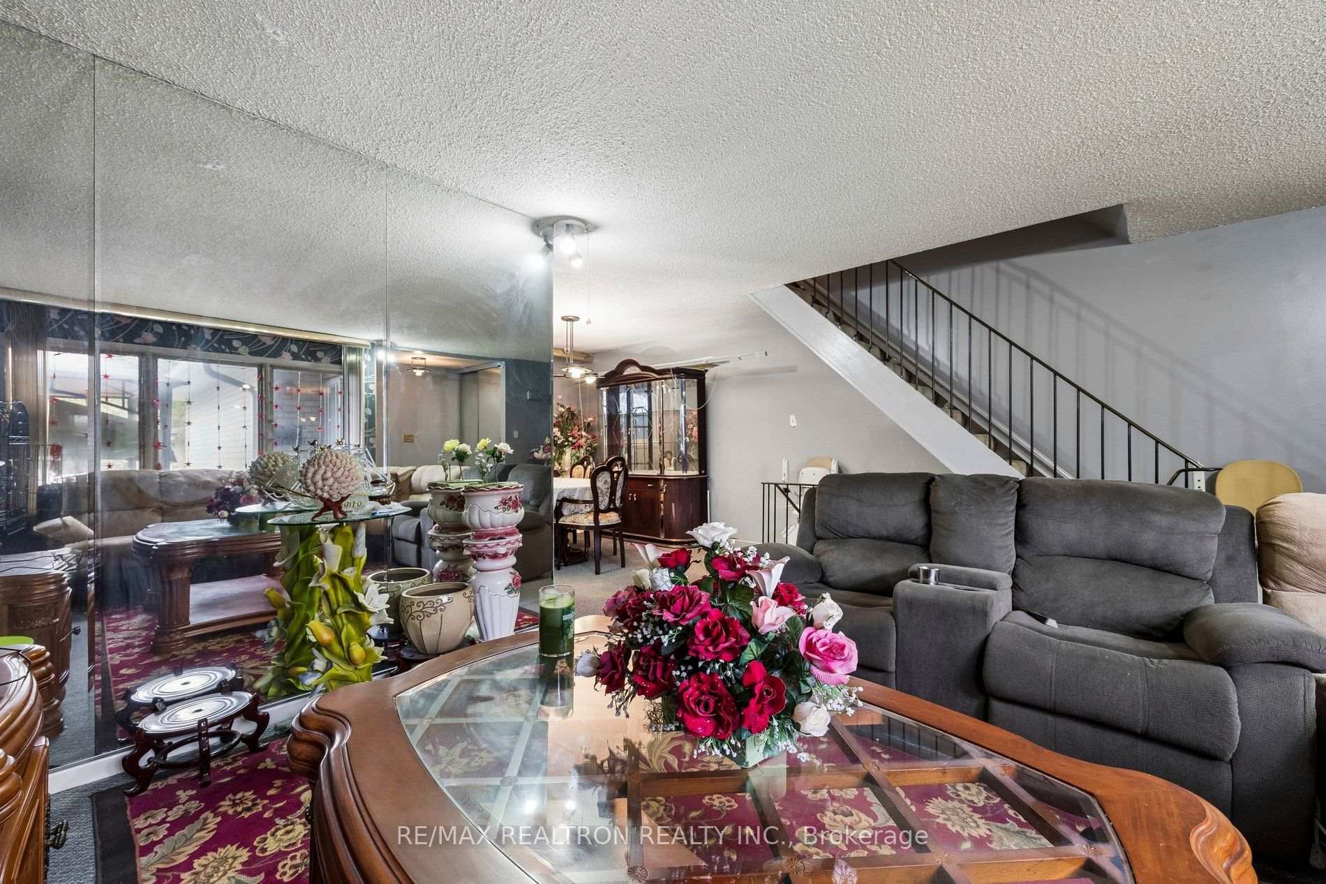 Photo 4 of Unit 49, 9 Lime Tree Way, North York, Westminster-Branson — HOMEH