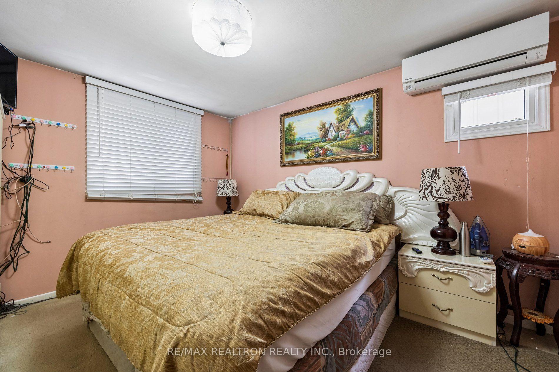 Photo 9 of Unit 49, 9 Lime Tree Way, North York, Westminster-Branson — HOMEH