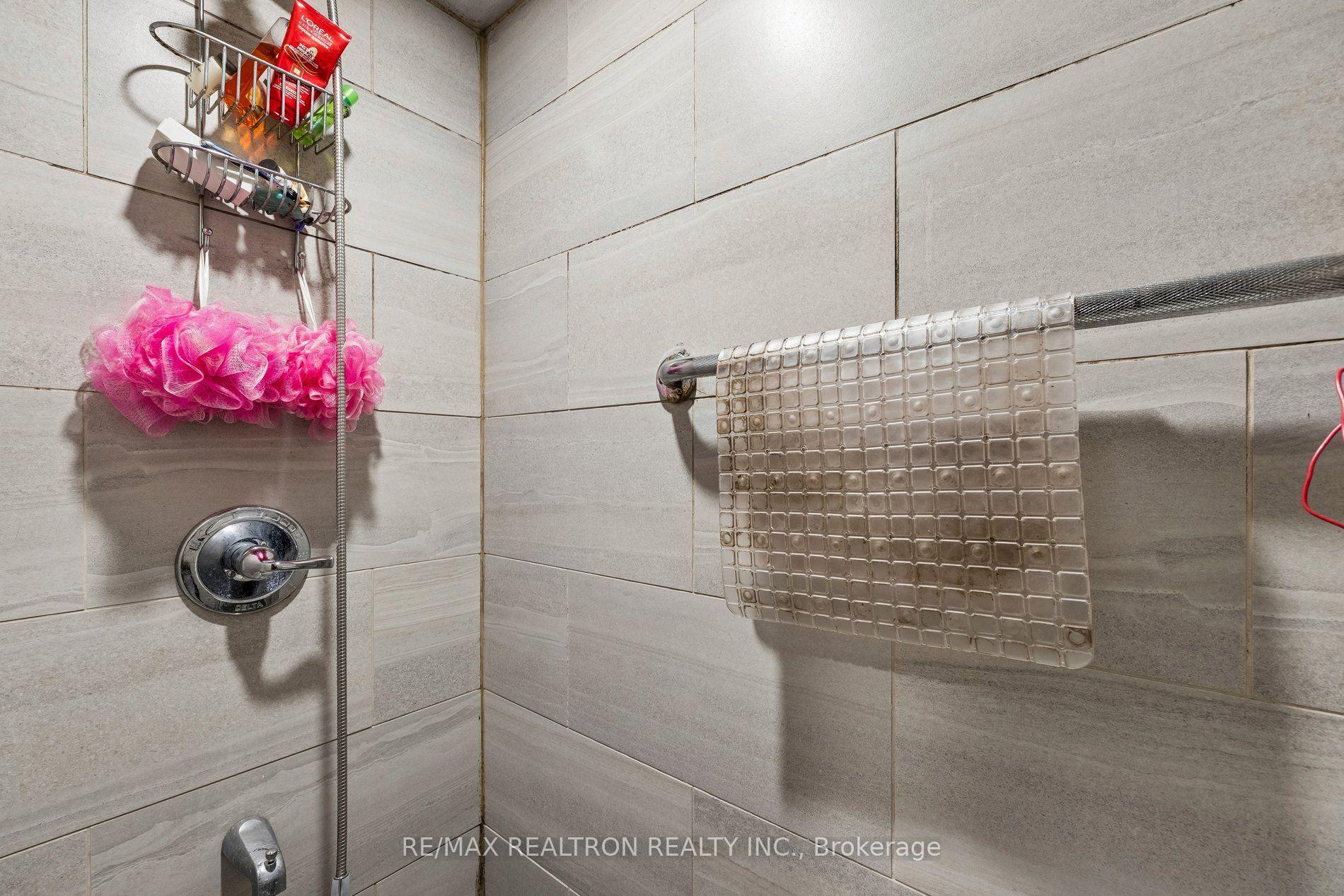 Photo 17 of Unit 49, 9 Lime Tree Way, North York, Westminster-Branson — HOMEH