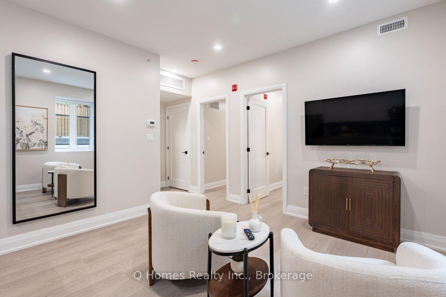 Photo 12 of Unit 001, 1725 Bathurst Street, Toronto, Forest Hill South — HOMEH