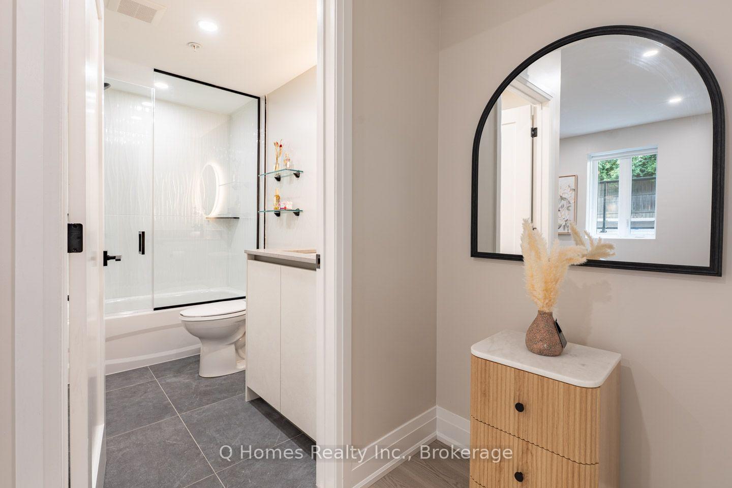 Photo 14 of Unit 001, 1725 Bathurst Street, Toronto, Forest Hill South — HOMEH