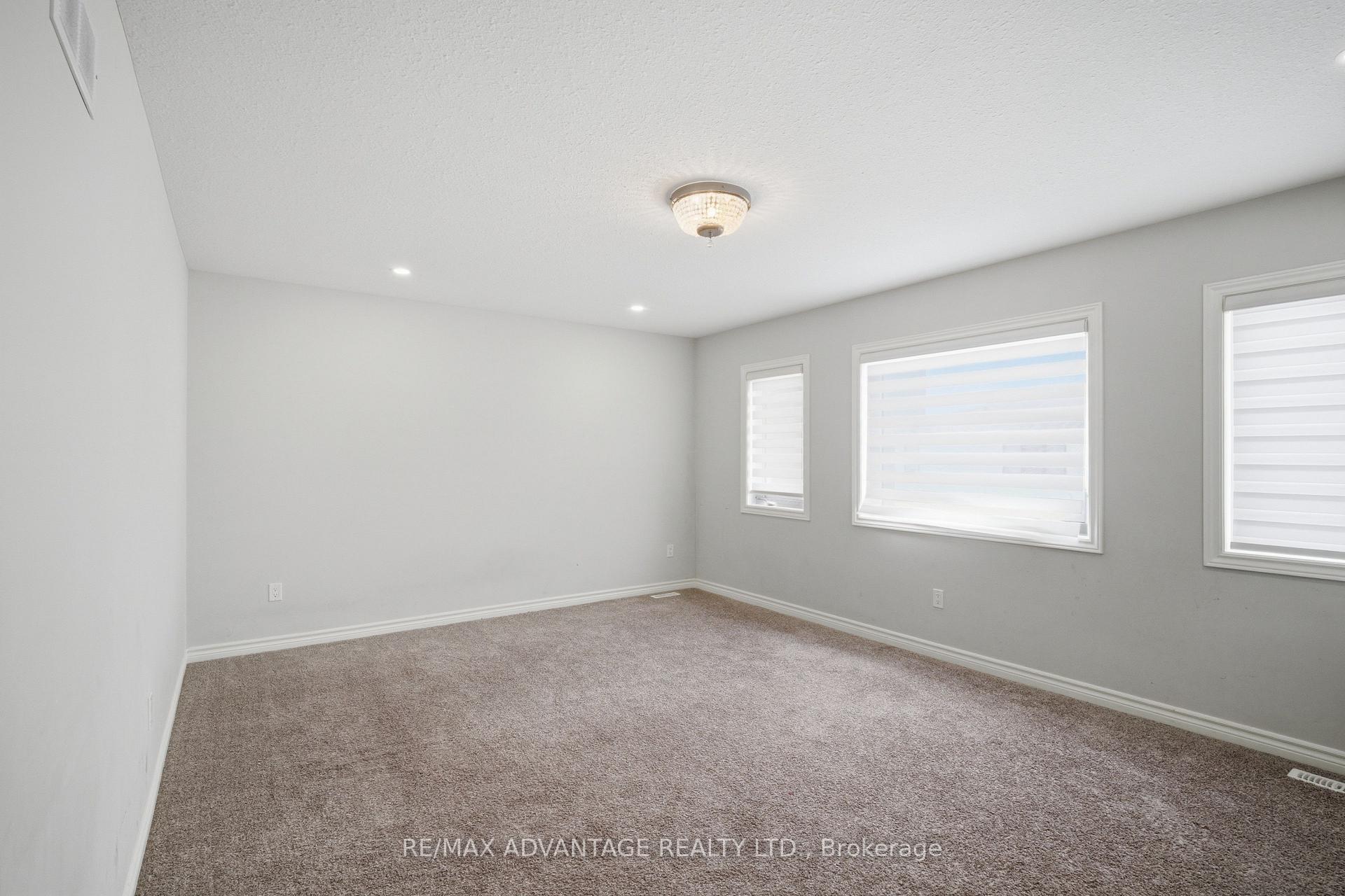 Photo 18 of 3091 Tokala Trail, London, North S — HOMEH
