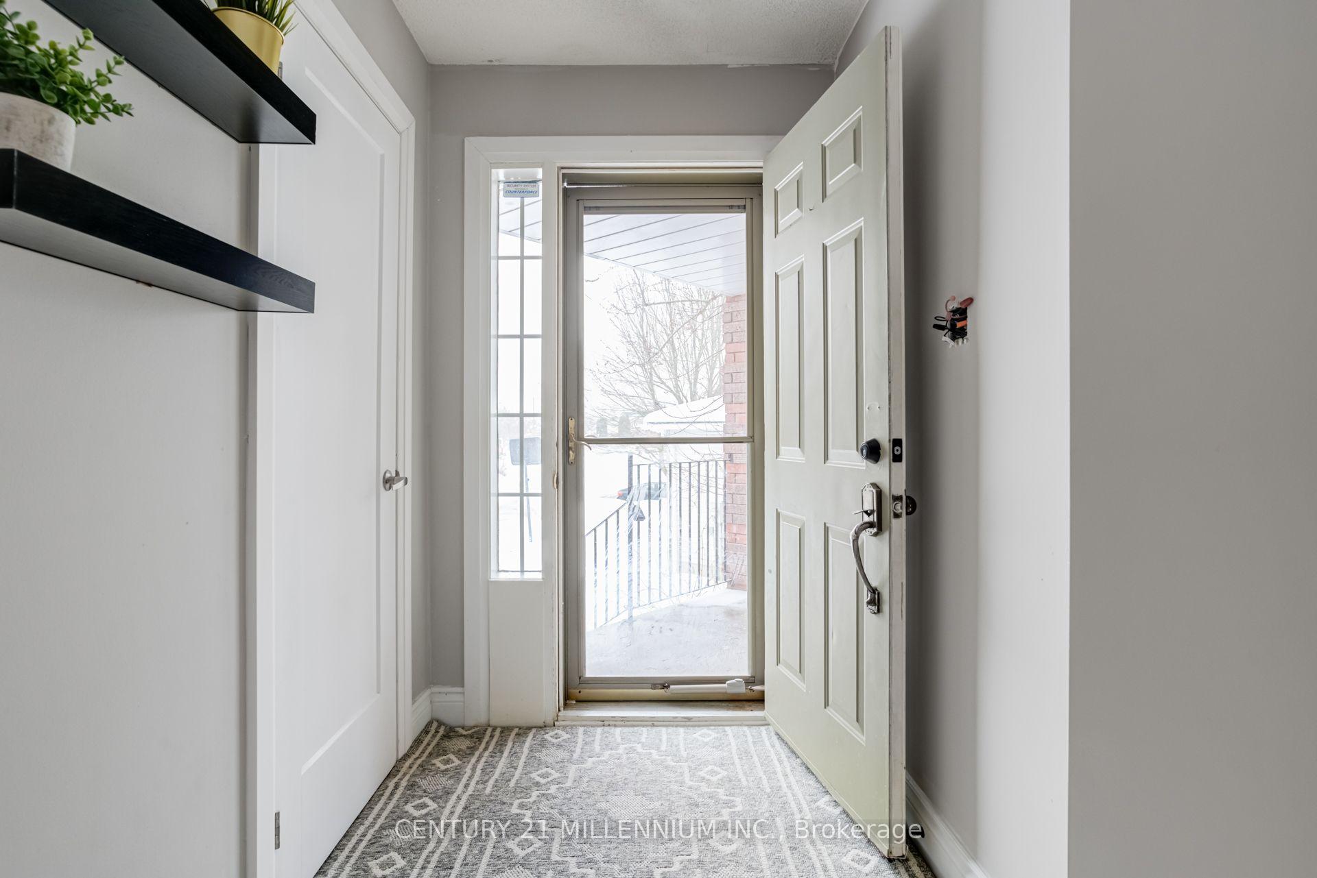 Photo 2 of 239 Lisa Marie Drive, Orangeville — HOMEH