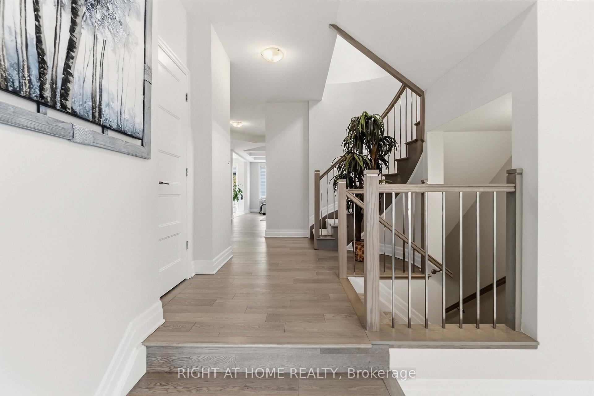 Photo 6 of 35 Hawks Landing Crescent, Ottawa, Stittsville (North) — HOMEH