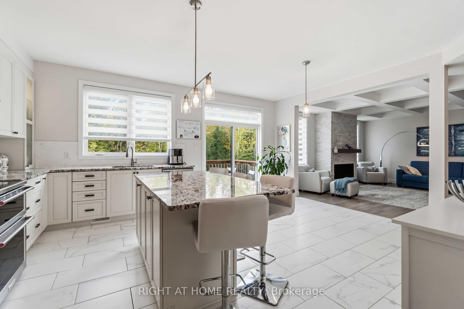 Photo 18 of 35 Hawks Landing Crescent, Ottawa, Stittsville (North) — HOMEH