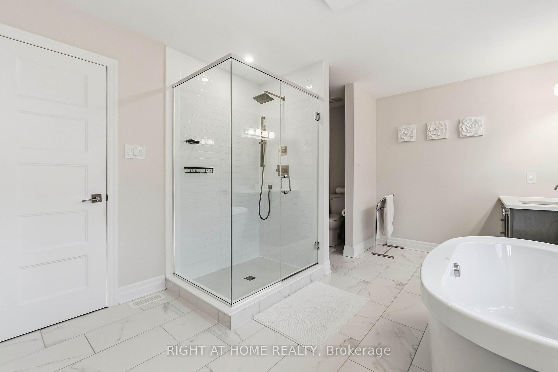 Photo 38 of 35 Hawks Landing Crescent, Ottawa, Stittsville (North) — HOMEH