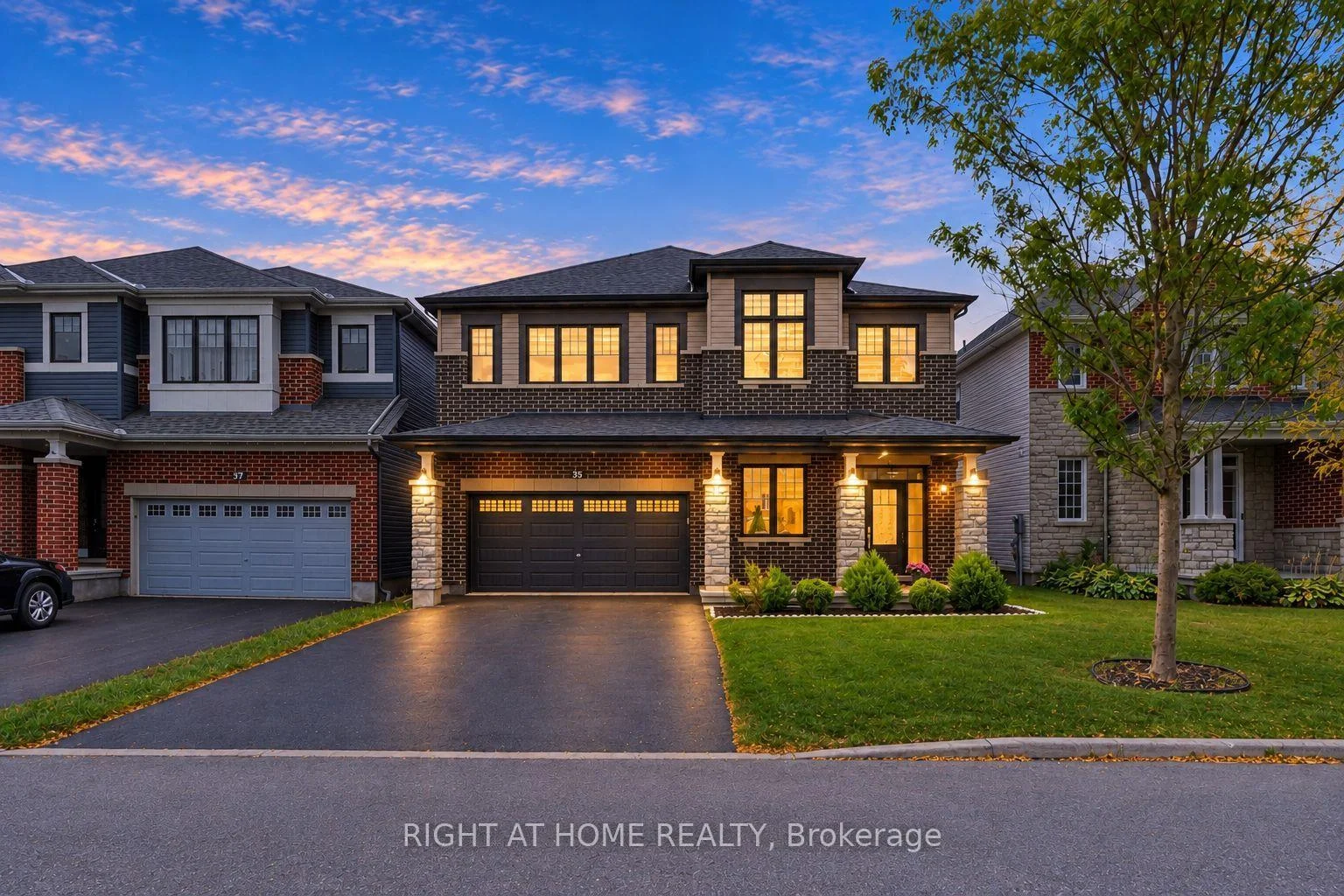 Photo of 35 Hawks Landing Crescent