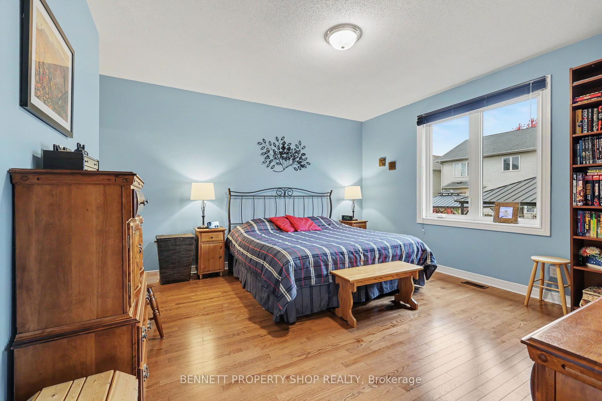 Photo 9 of 2 Thunderbird Crescent, Ottawa, Kanata - Bridlewood — HOMEH
