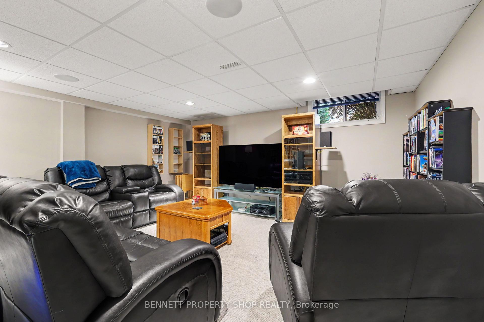 Photo 13 of 2 Thunderbird Crescent, Ottawa, Kanata - Bridlewood — HOMEH