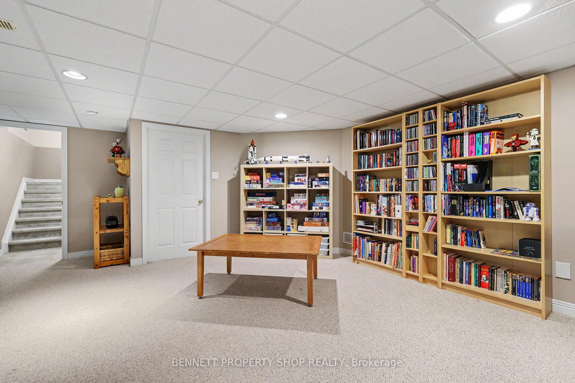 Photo 14 of 2 Thunderbird Crescent, Ottawa, Kanata - Bridlewood — HOMEH