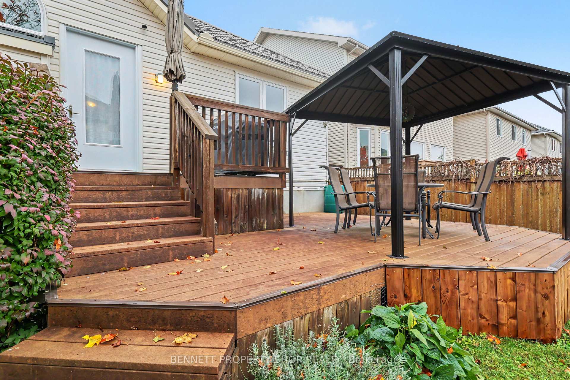 Photo 18 of 2 Thunderbird Crescent, Ottawa, Kanata - Bridlewood — HOMEH