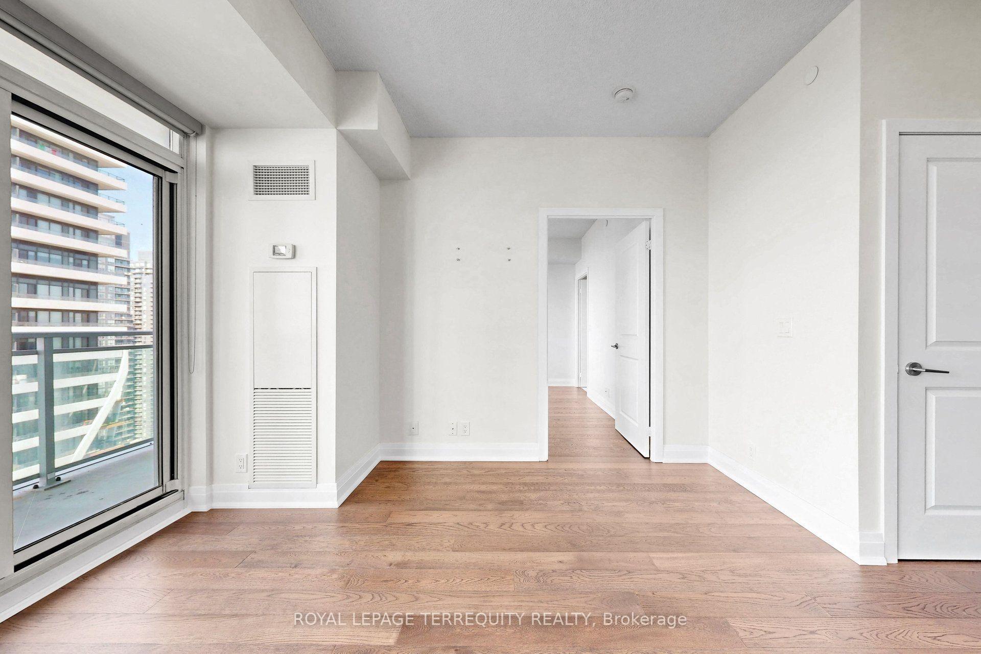 Photo 15 of Unit 3111, 33 Shore Breeze Drive, Etobicoke, Mimico — HOMEH