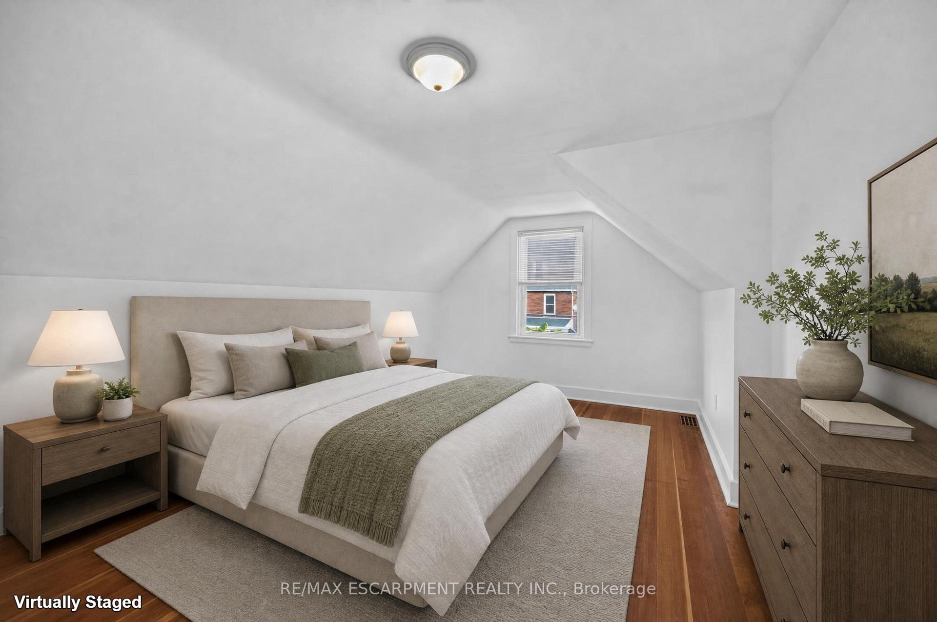 Photo 18 of 247 Homewood Avenue, Hamilton, Kirkendall — HOMEH