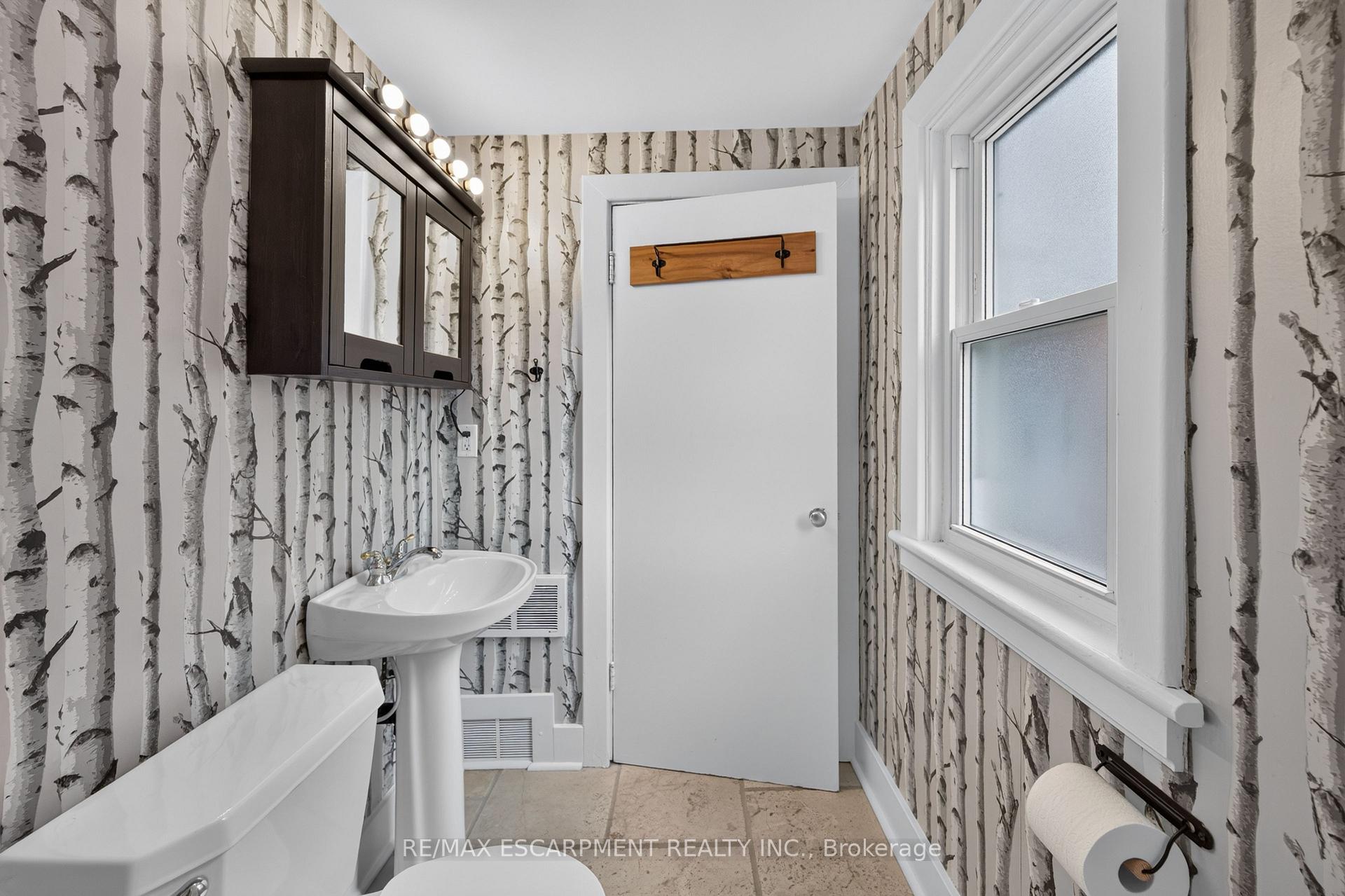 Photo 26 of 247 Homewood Avenue, Hamilton, Kirkendall — HOMEH