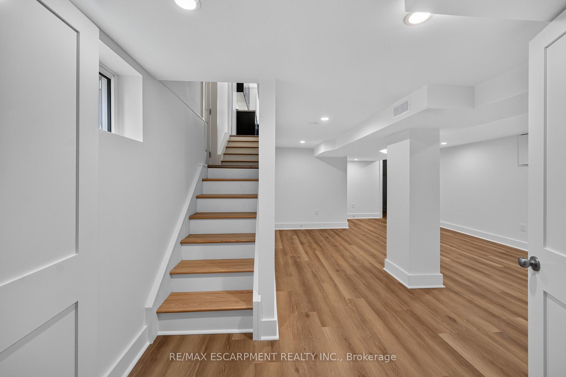 Photo 27 of 247 Homewood Avenue, Hamilton, Kirkendall — HOMEH