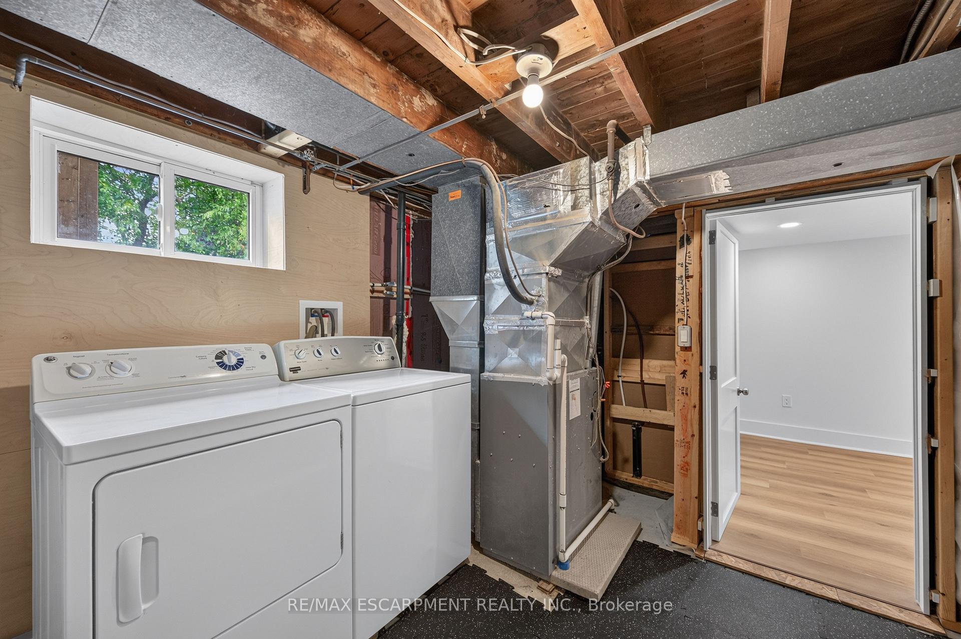 Photo 32 of 247 Homewood Avenue, Hamilton, Kirkendall — HOMEH