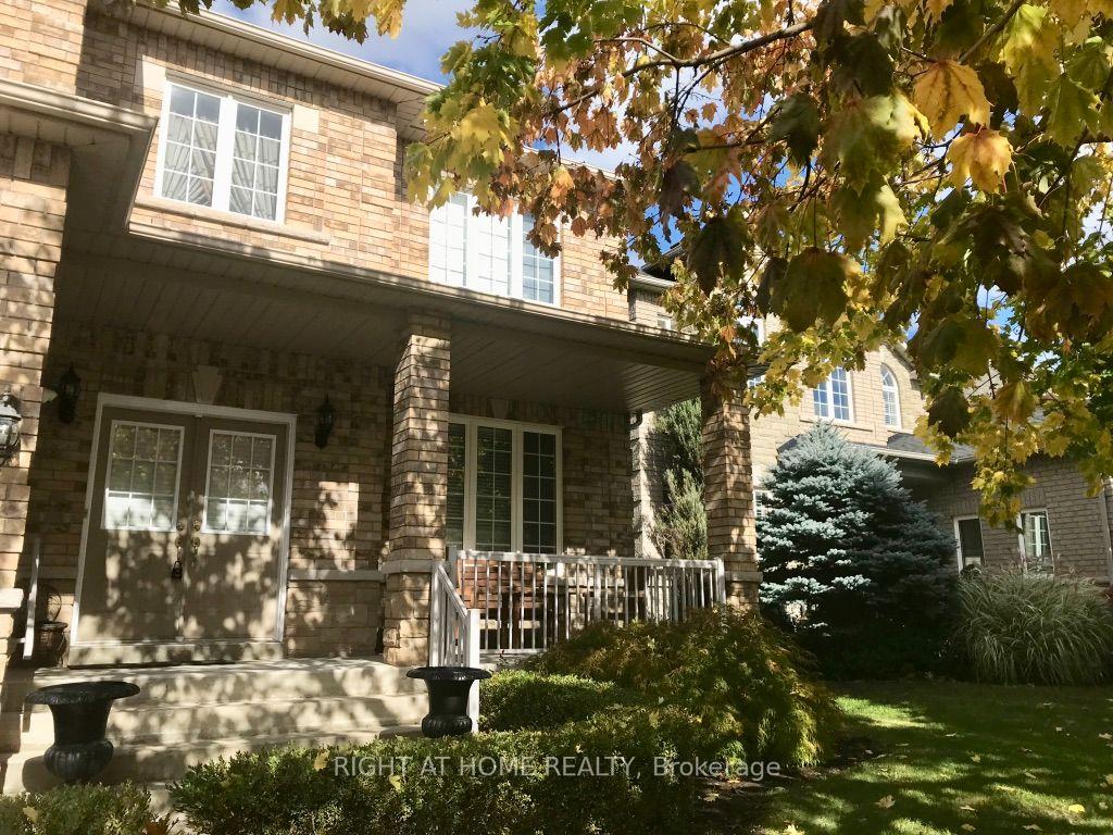 Photo 2 of 106 Avdell Avenue, Vaughan, Islington Woods — HOMEH