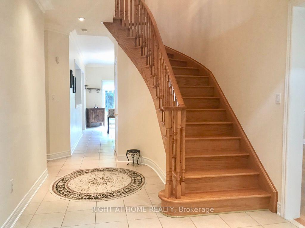 Photo 3 of 106 Avdell Avenue, Vaughan, Islington Woods — HOMEH