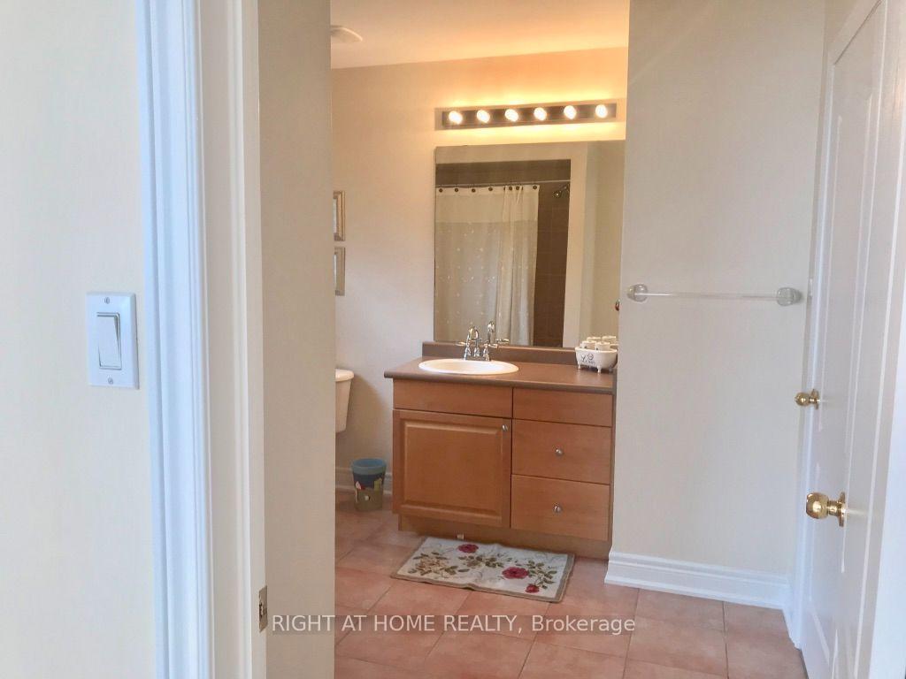 Photo 14 of 106 Avdell Avenue, Vaughan, Islington Woods — HOMEH