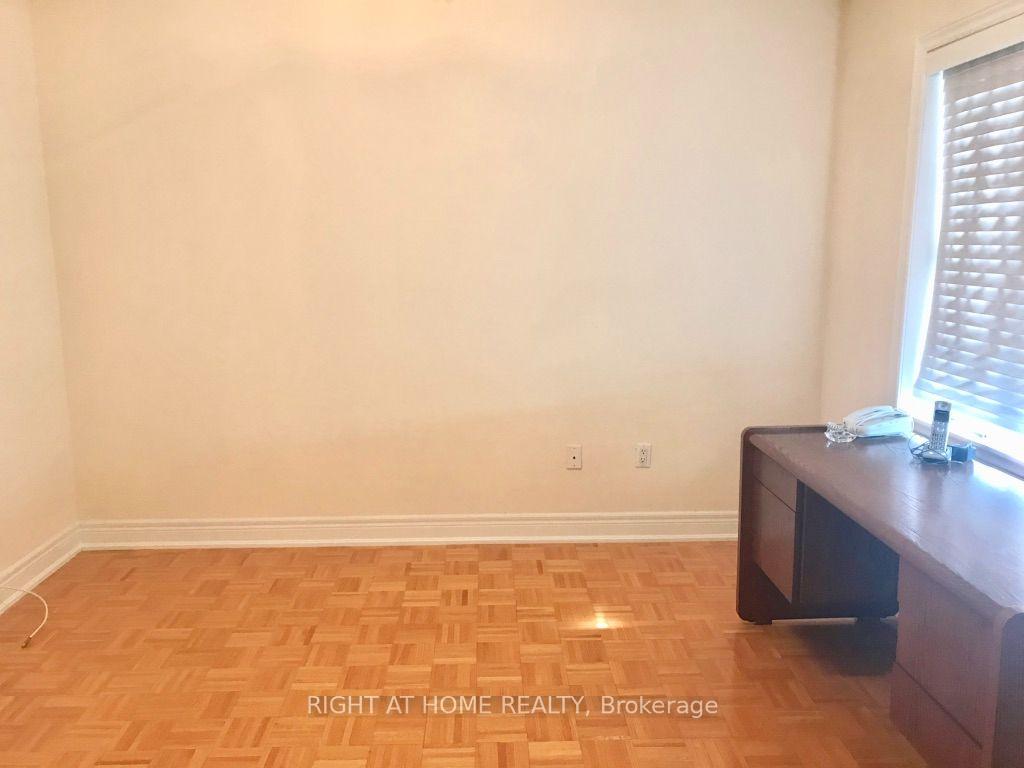 Photo 15 of 106 Avdell Avenue, Vaughan, Islington Woods — HOMEH