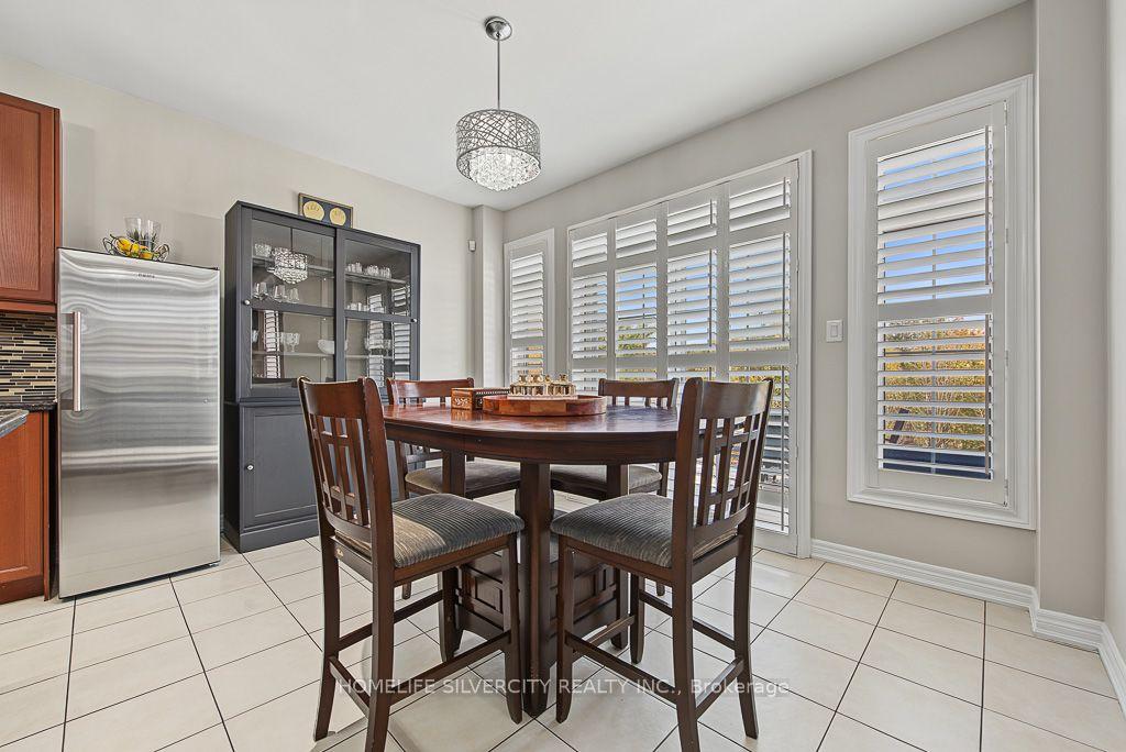 Photo 15 of 483 Hinchey Crescent, Milton, Scott — HOMEH