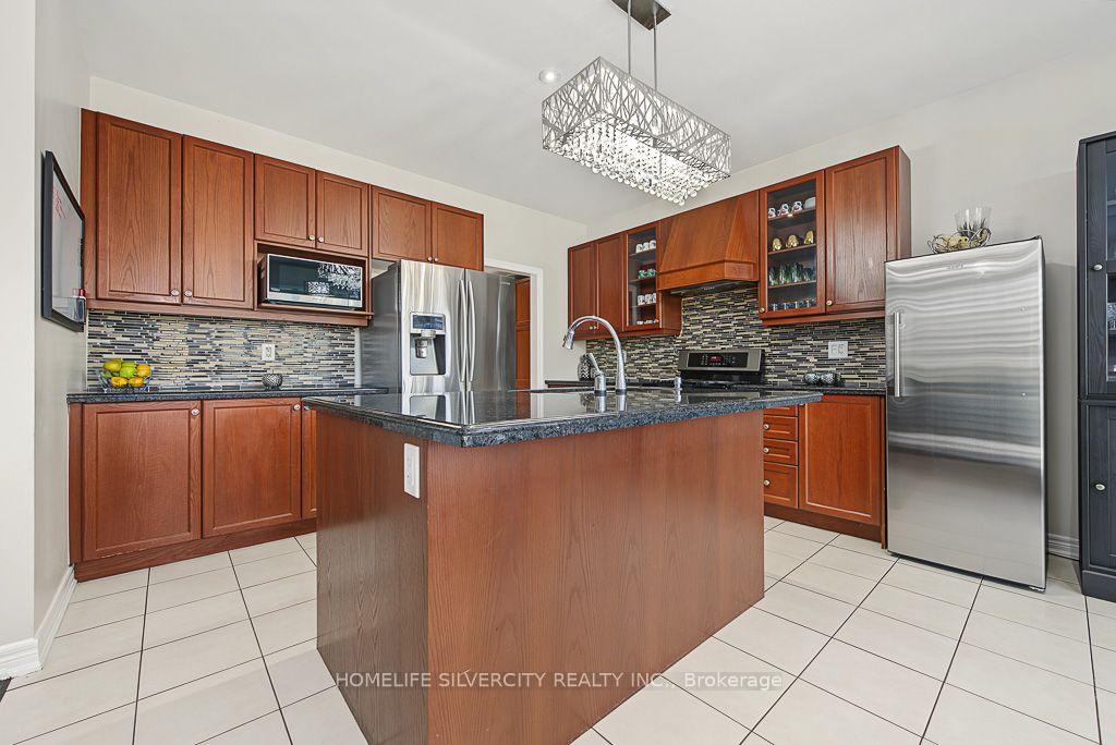 Photo 18 of 483 Hinchey Crescent, Milton, Scott — HOMEH