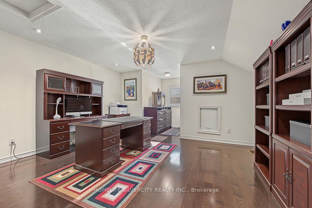 Photo 24 of 483 Hinchey Crescent, Milton, Scott — HOMEH