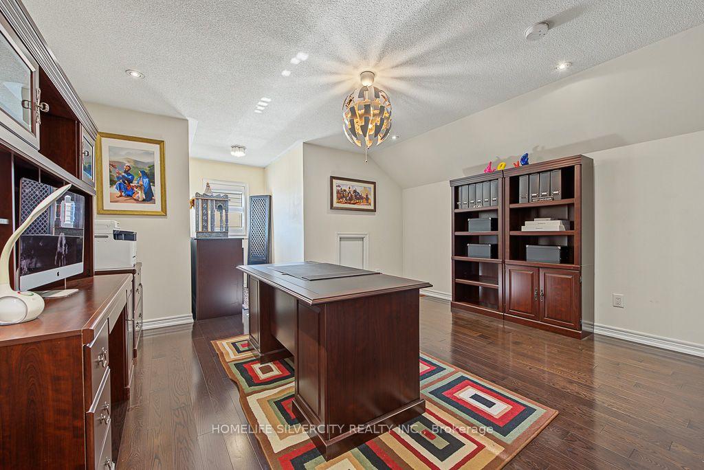 Photo 25 of 483 Hinchey Crescent, Milton, Scott — HOMEH