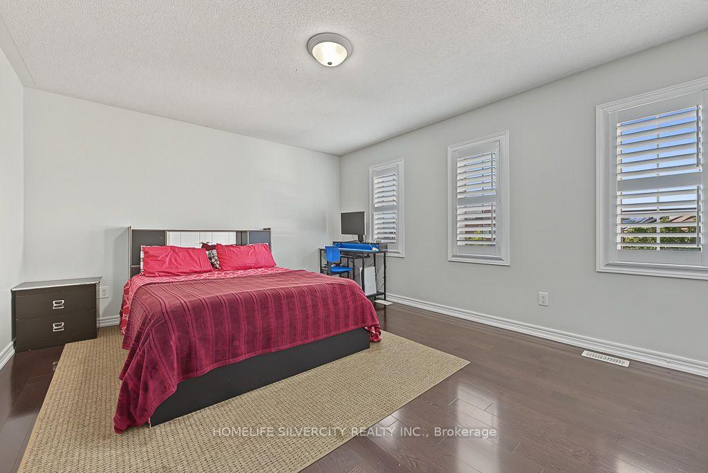 Photo 32 of 483 Hinchey Crescent, Milton, Scott — HOMEH