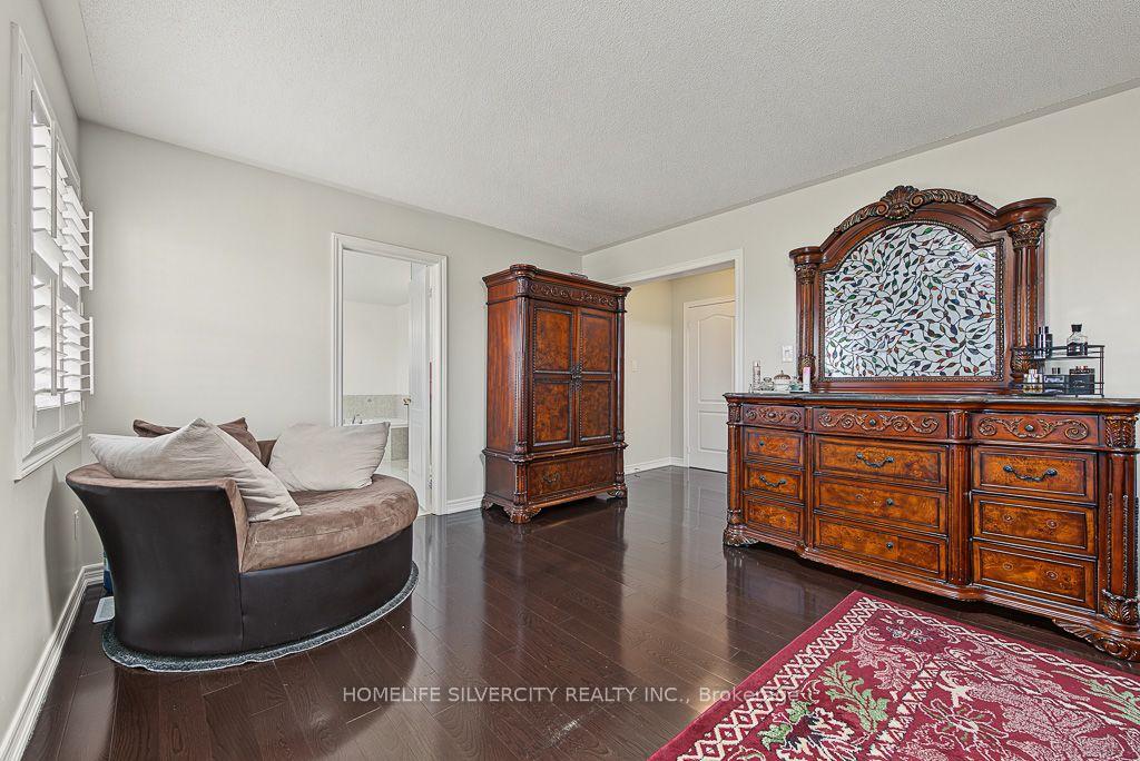Photo 35 of 483 Hinchey Crescent, Milton, Scott — HOMEH