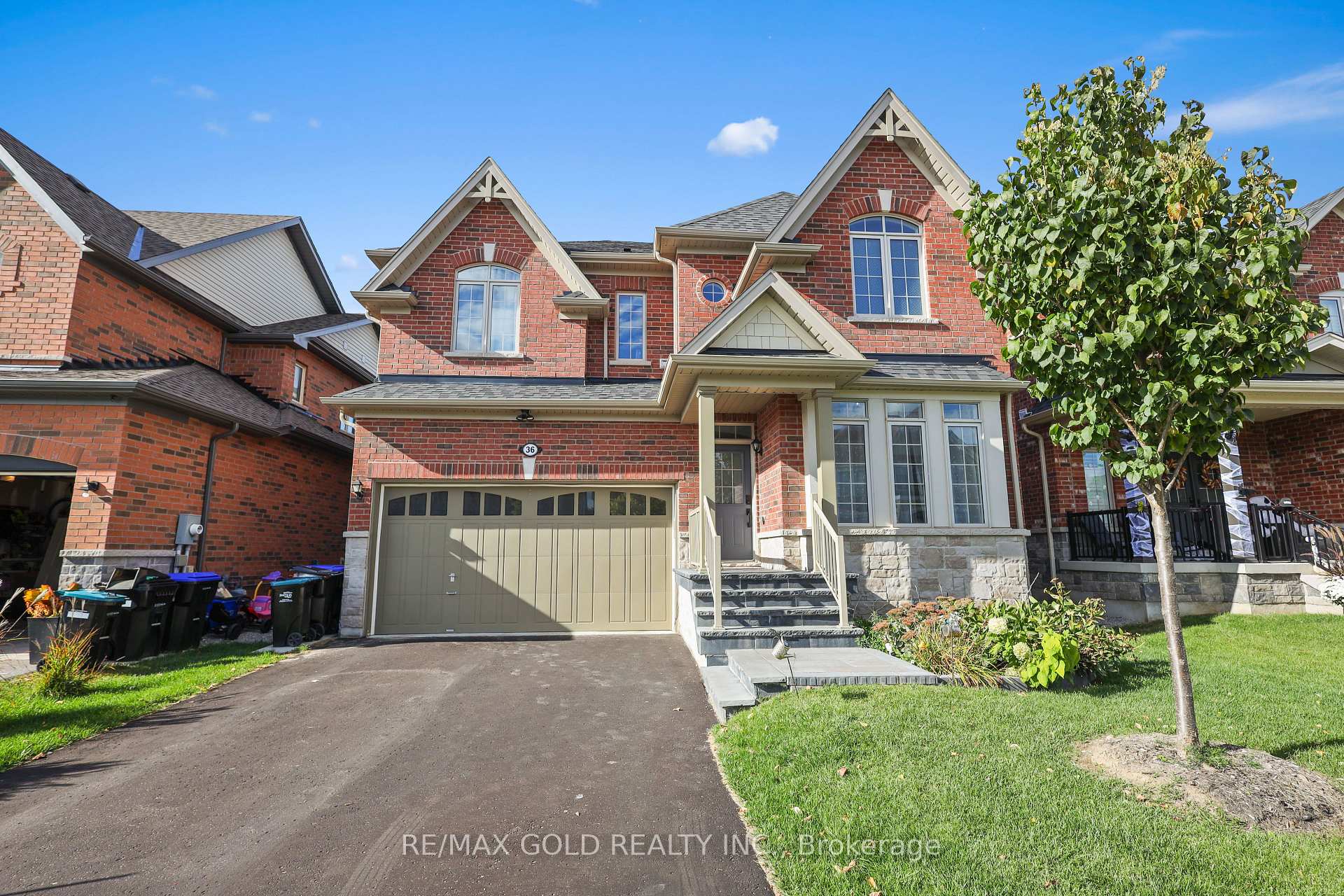 Photo 3 of 36 Samuel Crescent, Springwater, Centre Vespra — HOMEH