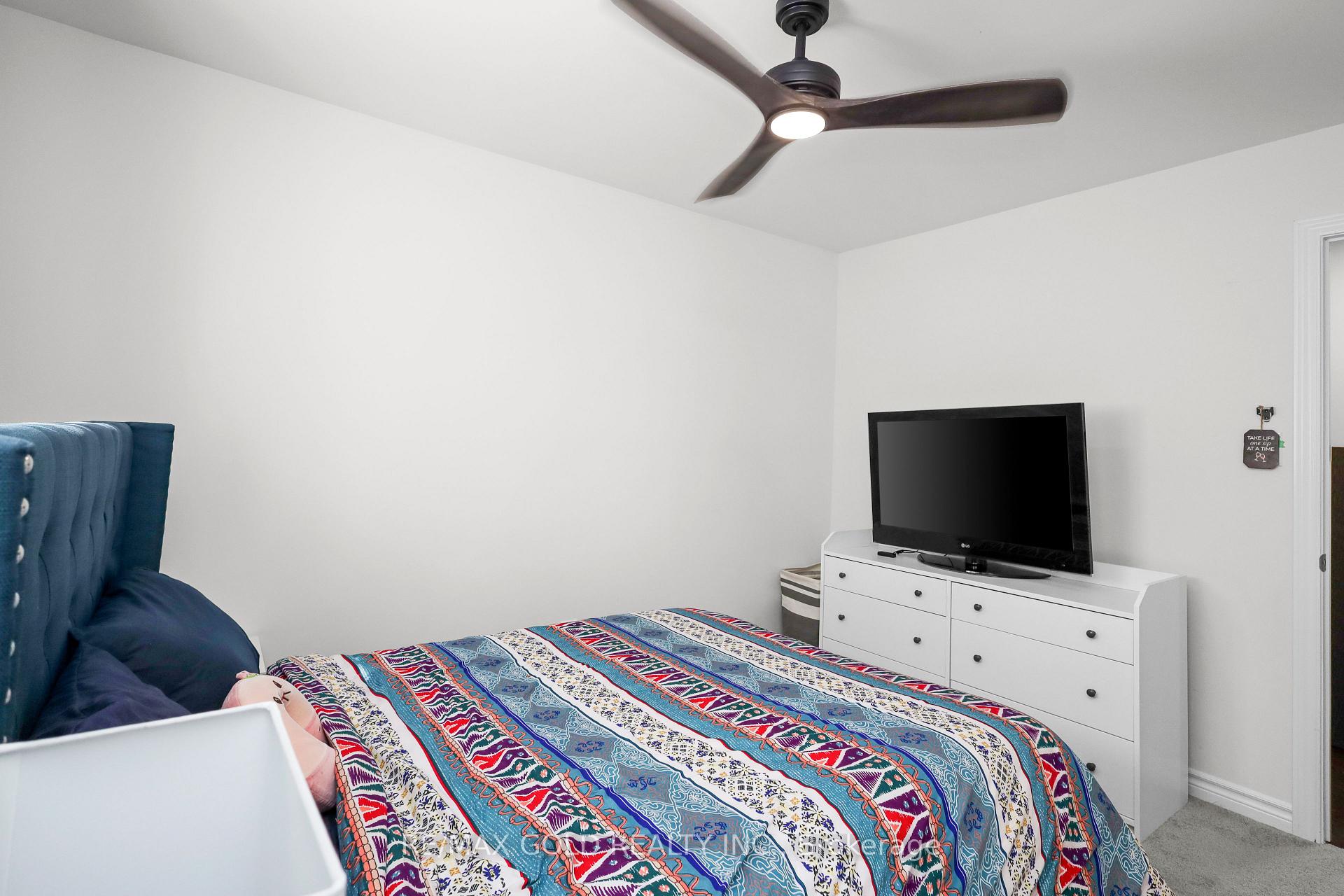 Photo 25 of 36 Samuel Crescent, Springwater, Centre Vespra — HOMEH