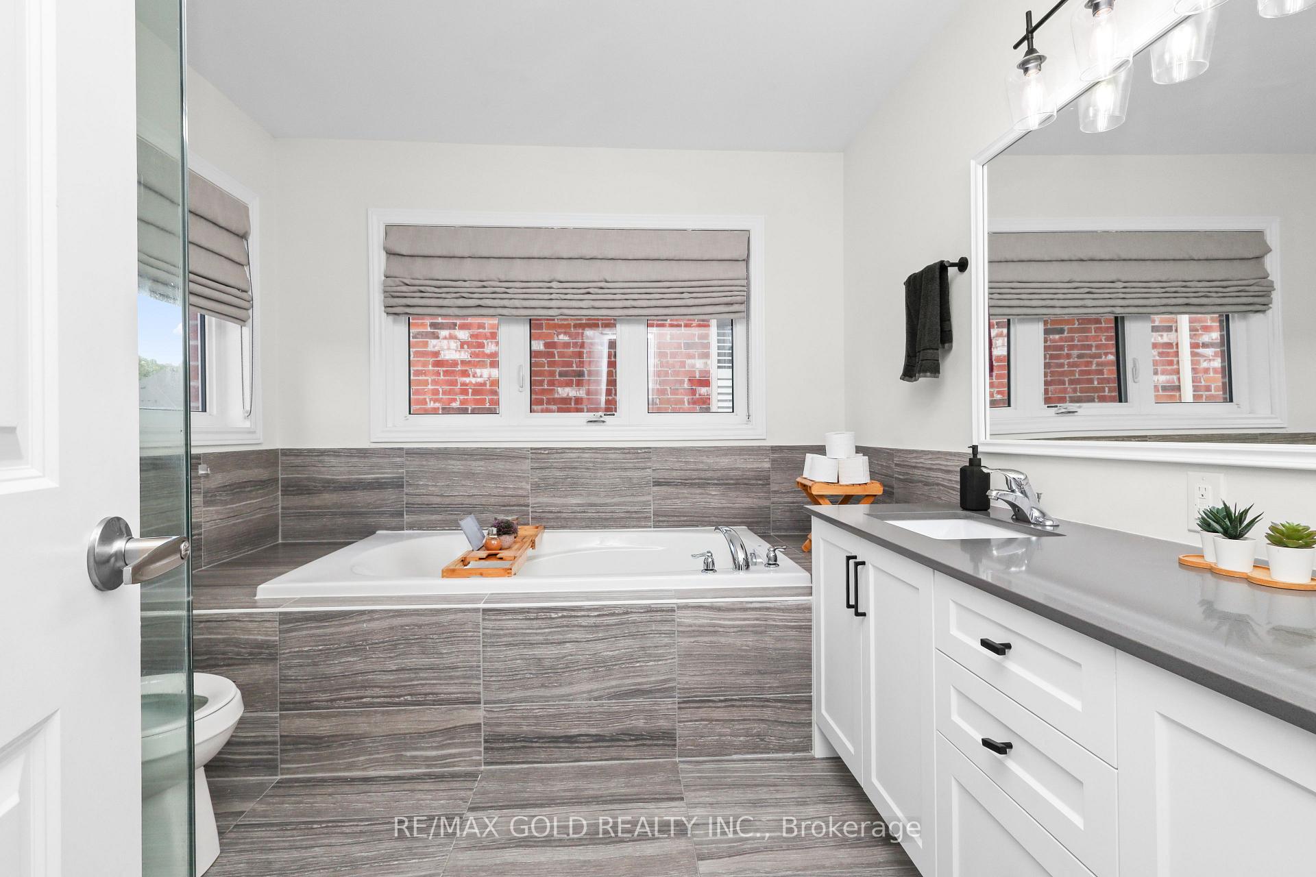 Photo 32 of 36 Samuel Crescent, Springwater, Centre Vespra — HOMEH