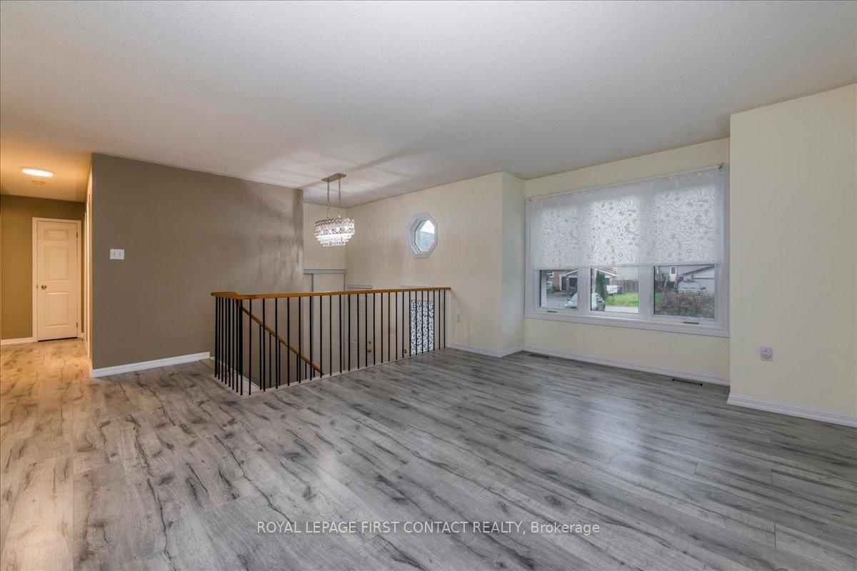 Photo 4 of 1078 Balsam Road, Innisfil, Rural Innisfil — HOMEH