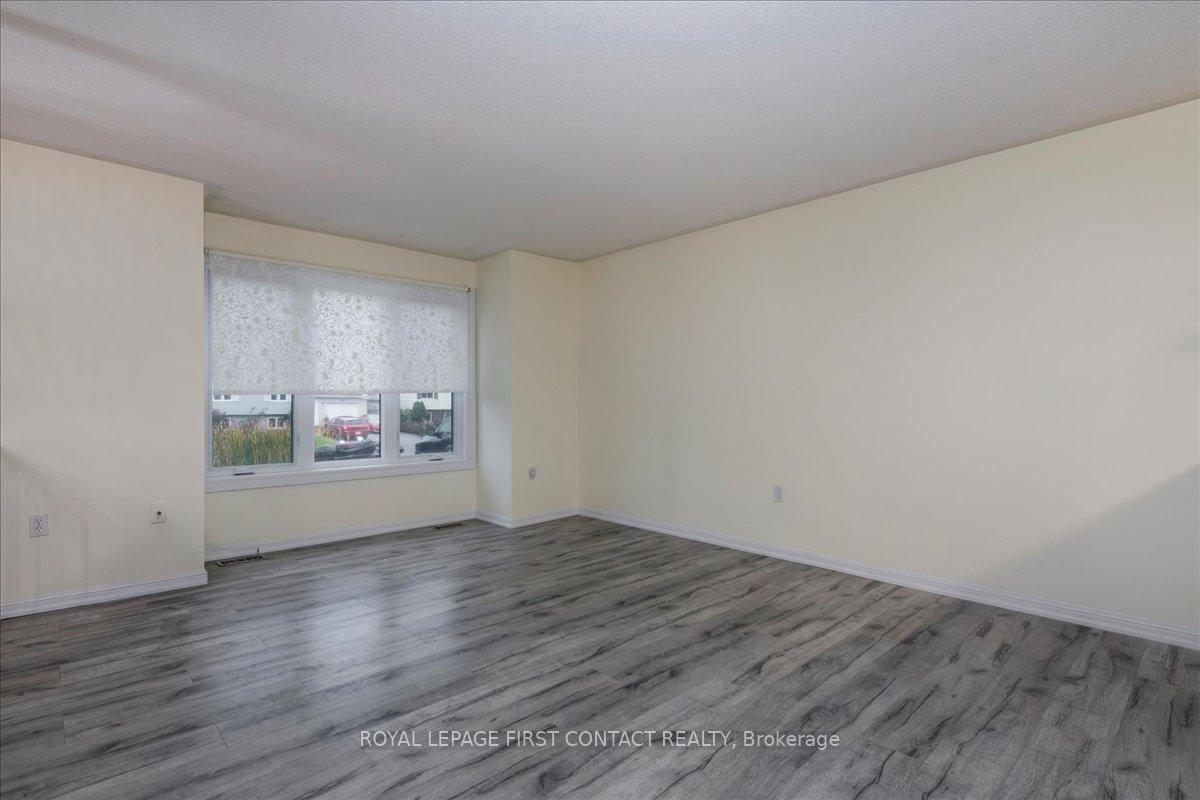 Photo 5 of 1078 Balsam Road, Innisfil, Rural Innisfil — HOMEH