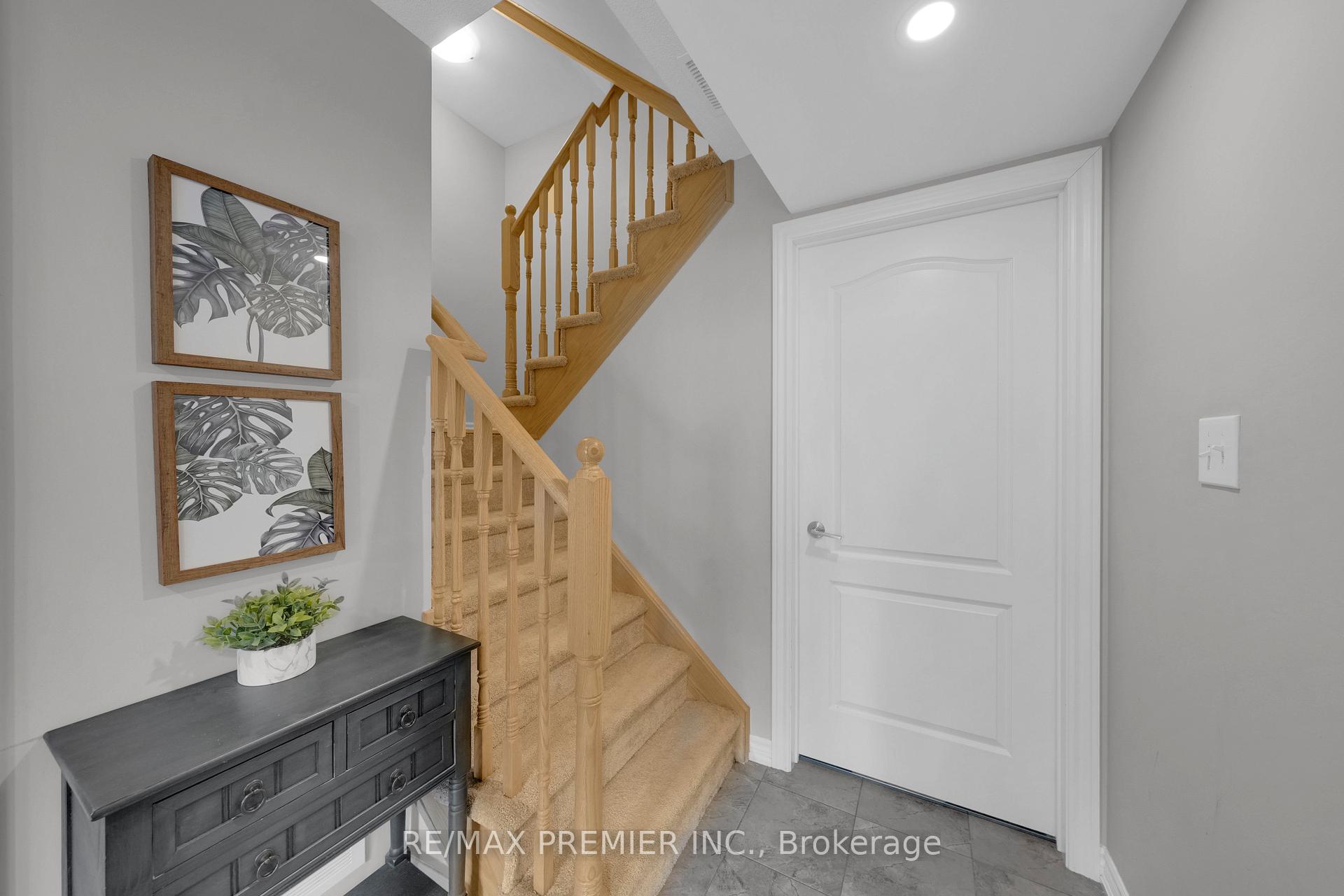 Photo 5 of 48 Andean Lane, Barrie, Rural Barrie Southwest — HOMEH