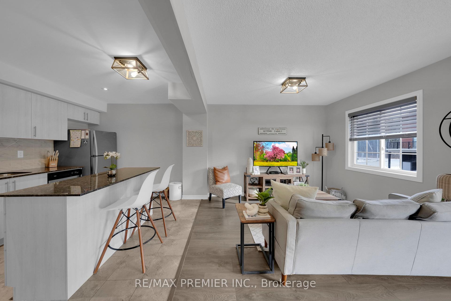 Photo 6 of 48 Andean Lane, Barrie, Rural Barrie Southwest — HOMEH