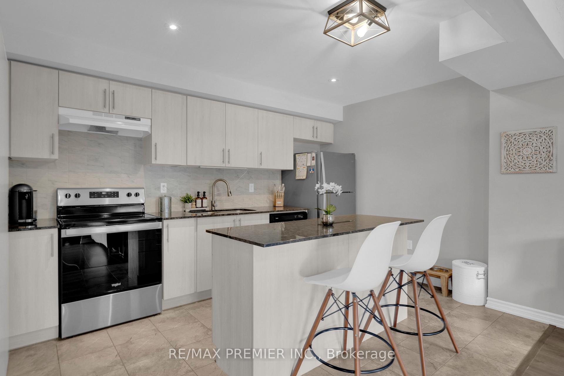 Photo 9 of 48 Andean Lane, Barrie, Rural Barrie Southwest — HOMEH
