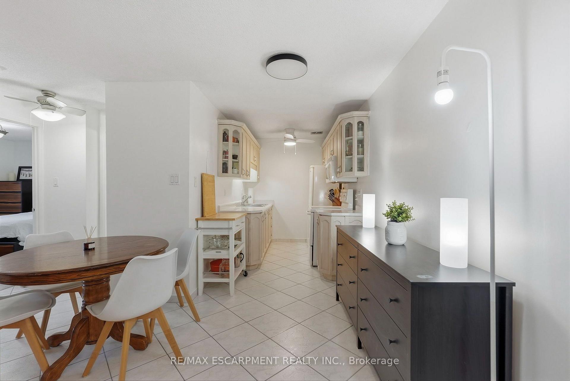 Photo 2 of Unit 207, 893 Concession Street, Hamilton, Raleigh — HOMEH